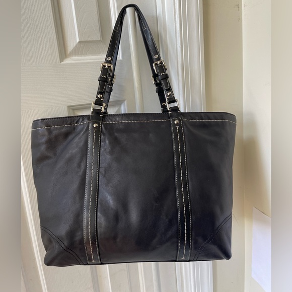 Coach Leather Bag EUC - Picture 3 of 10
